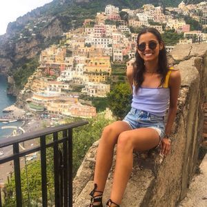 Meet your Posher, Isabella